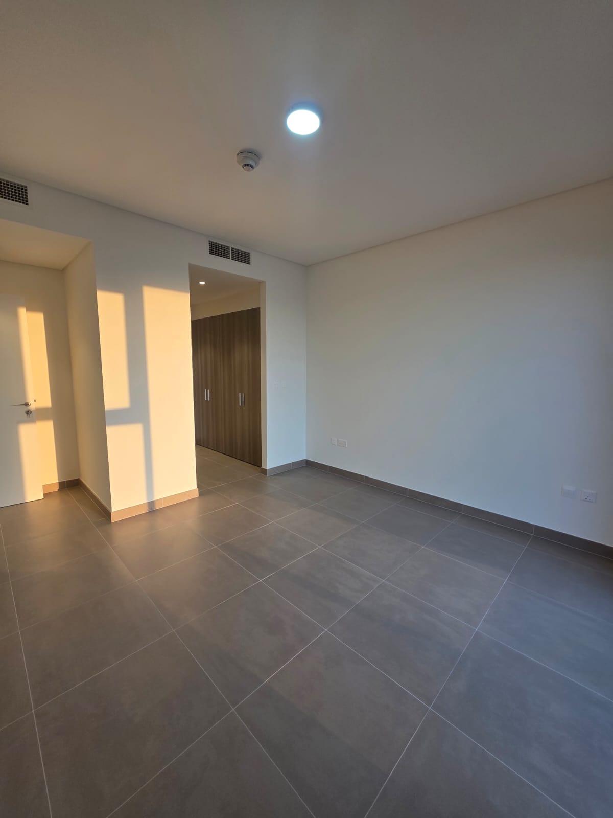 Best Price Corner 2BR — Pool View · Al Murooj Lanes, image 4 of 7